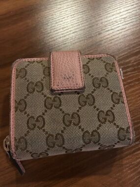 Gucci Pink Trim Signature Canvas Wallet